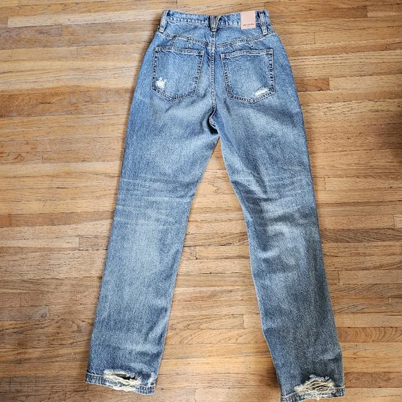 We The Free Distressed Jeans Size 27 - Picture 7 of 8